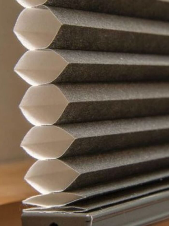 honeycomb-pllise (4) Yeni Nesil Honeycomb Yalıtımlı Işık Geçirmez Cambalkon Perdesi - Görsel 4